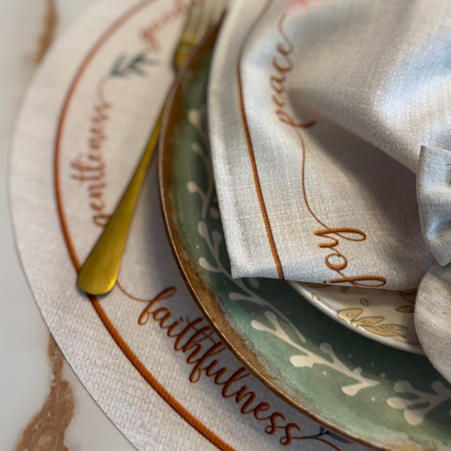 Words of Autumn Round Placemat