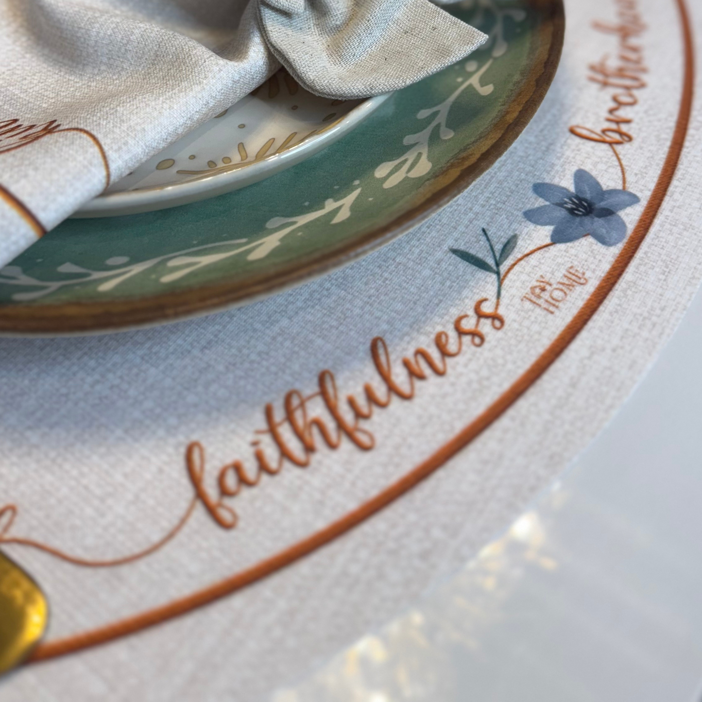 Words of Autumn Round Placemat