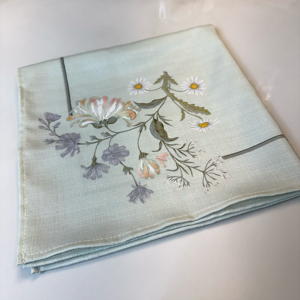 Provence Daisies Napkin with Hand Painted Look
