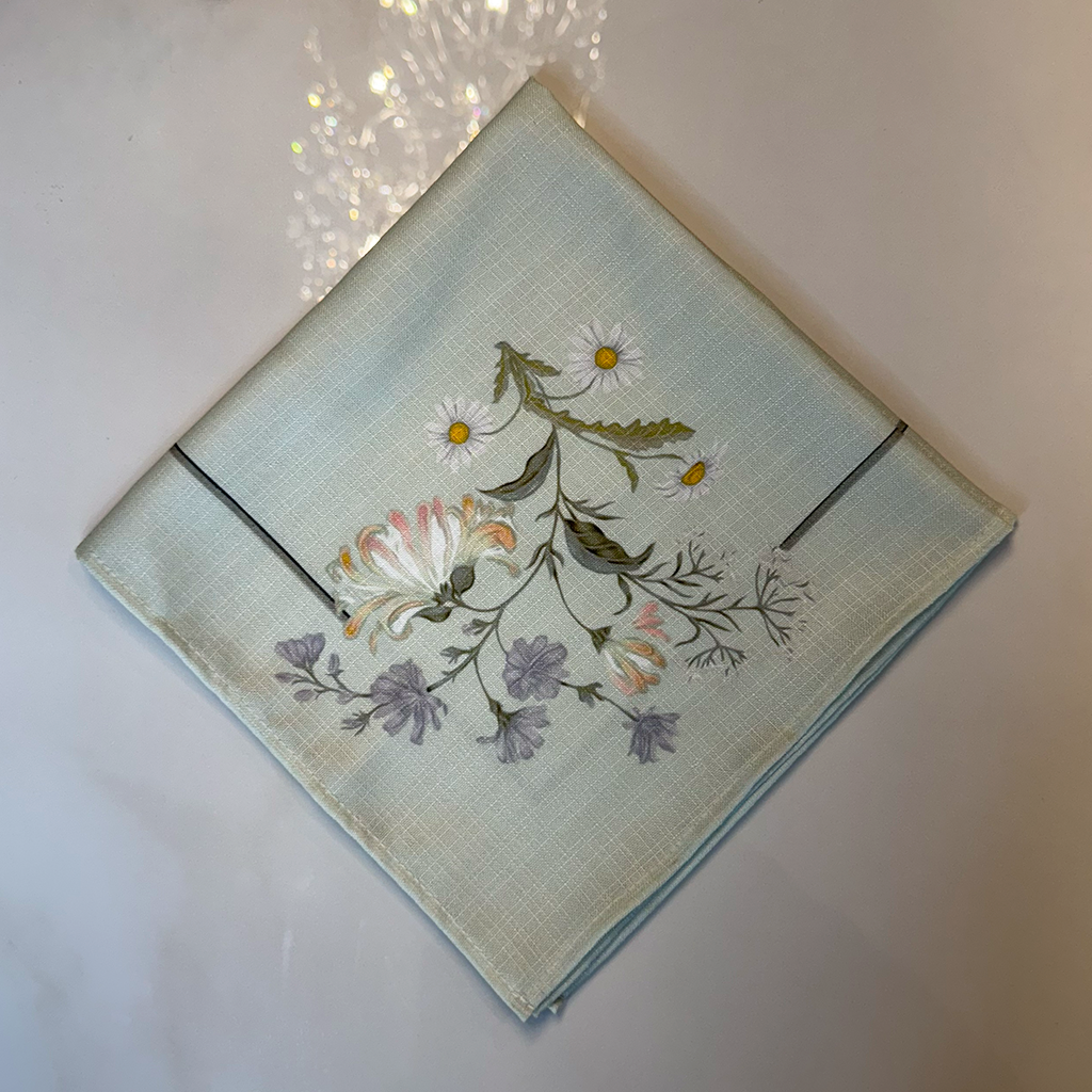 Provence Daisies Napkin with Hand Painted Look